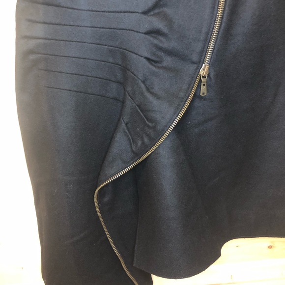 Yves Saint Laurent || NWT || Cashmere & Wool Blend RUNWAY The “IT” Skirt - Picture 4 of 15